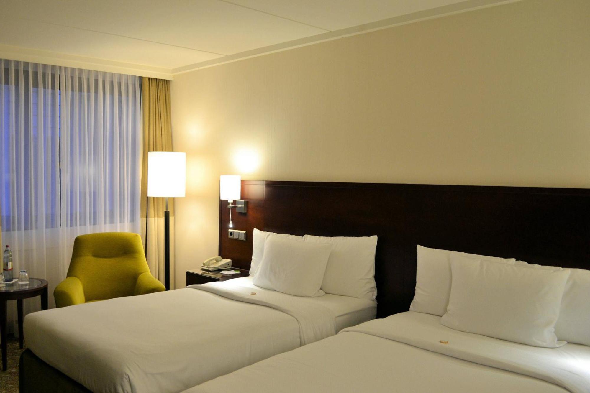Courtyard By Marriott Duesseldorf Seestern Zewnętrze zdjęcie