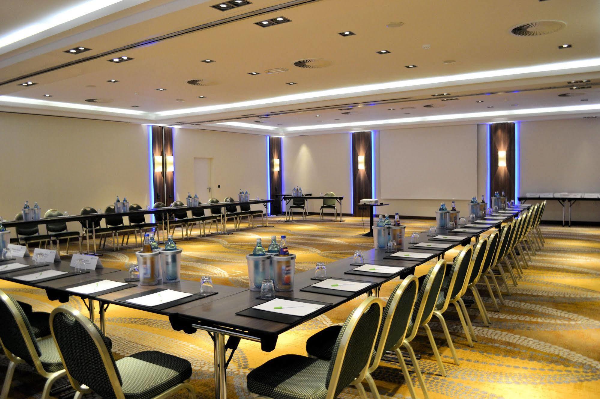 Courtyard By Marriott Duesseldorf Seestern Zewnętrze zdjęcie