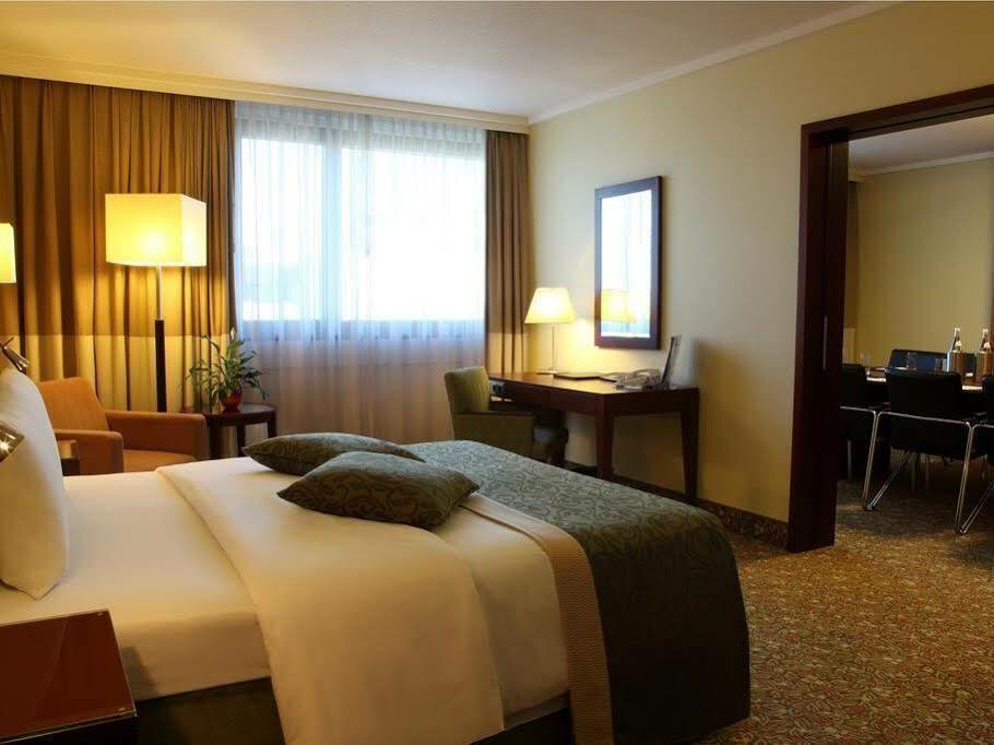 Courtyard By Marriott Duesseldorf Seestern Zewnętrze zdjęcie